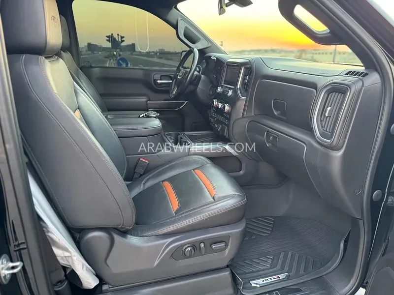 GMC Sierra 2022 for Sale in Sharjah Image-12