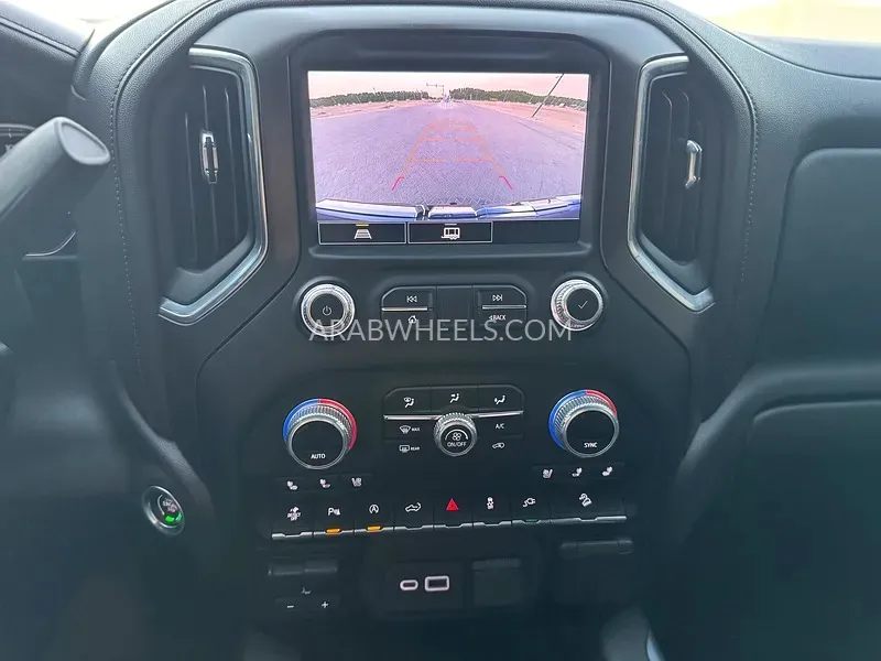 GMC Sierra 2022 for Sale in Sharjah Image-13