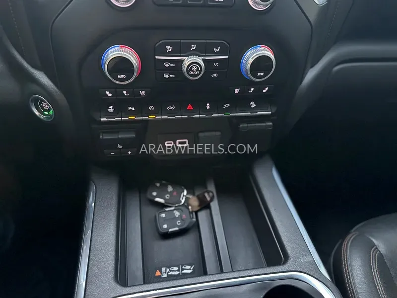 GMC Sierra 2022 for Sale in Sharjah Image-14
