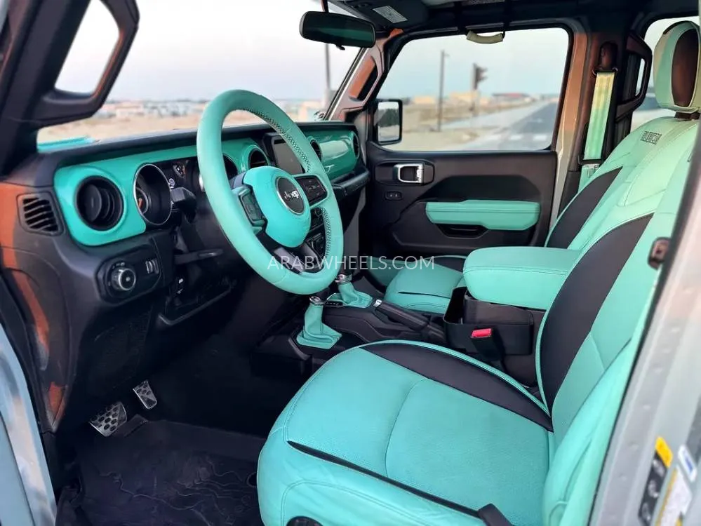 Jeep Wrangler 2023 for Sale in Sharjah Image-7