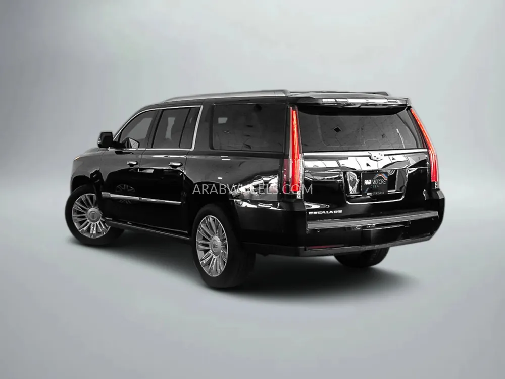 كاديلاك إسكاليد 2019 for Sale in دبي Image-2