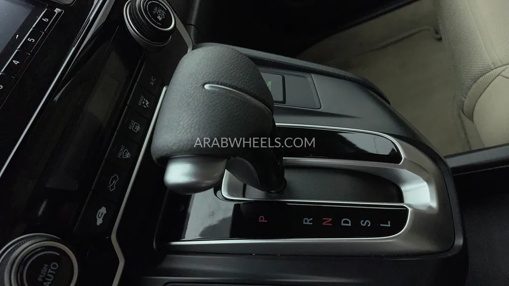 هوندا سي آر-في 2020 for Sale in دبي Image-17