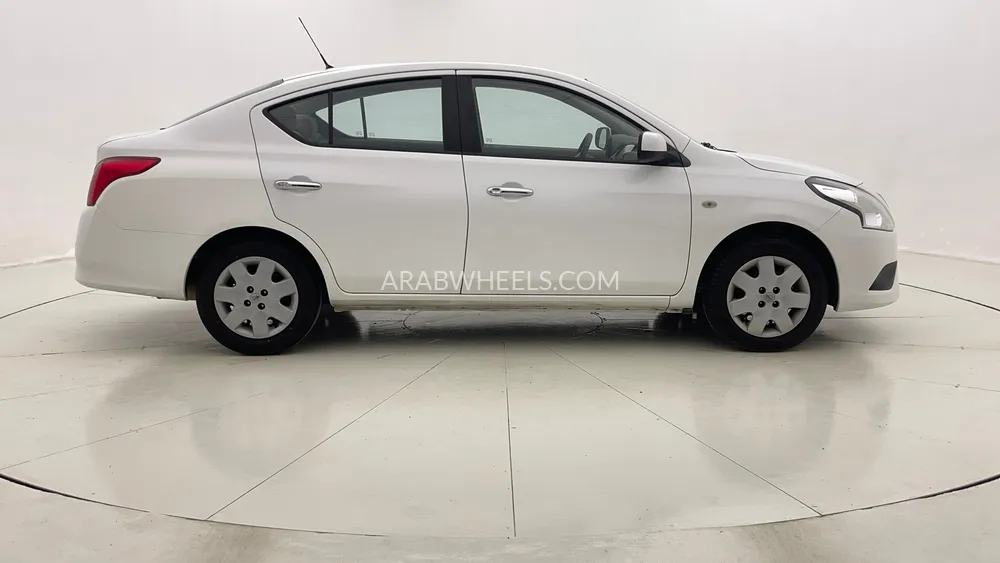 Nissan Sunny 2023 for Sale in Dubai Image-2