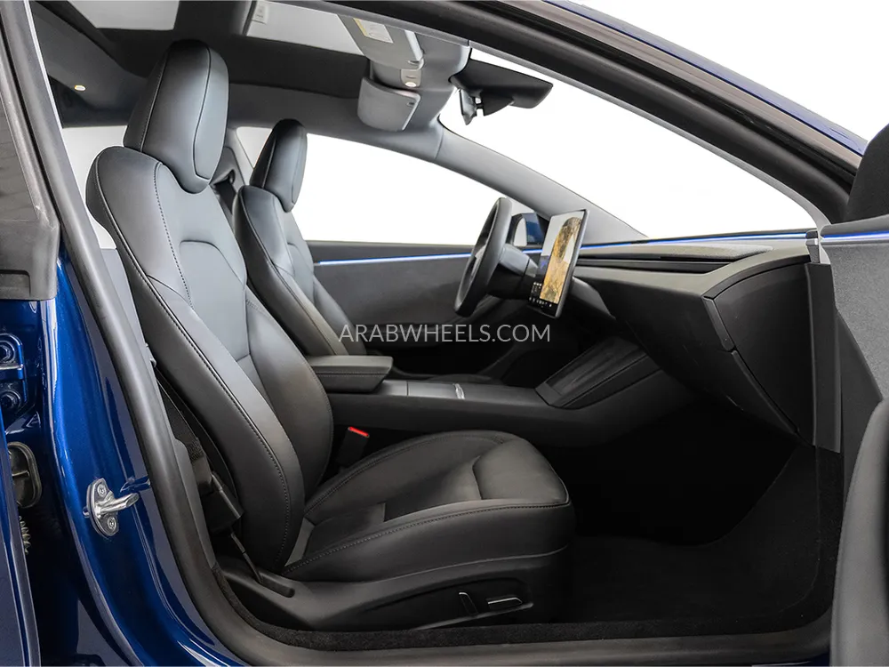 Tesla Model 3 2024 for Sale in Dubai Image-8