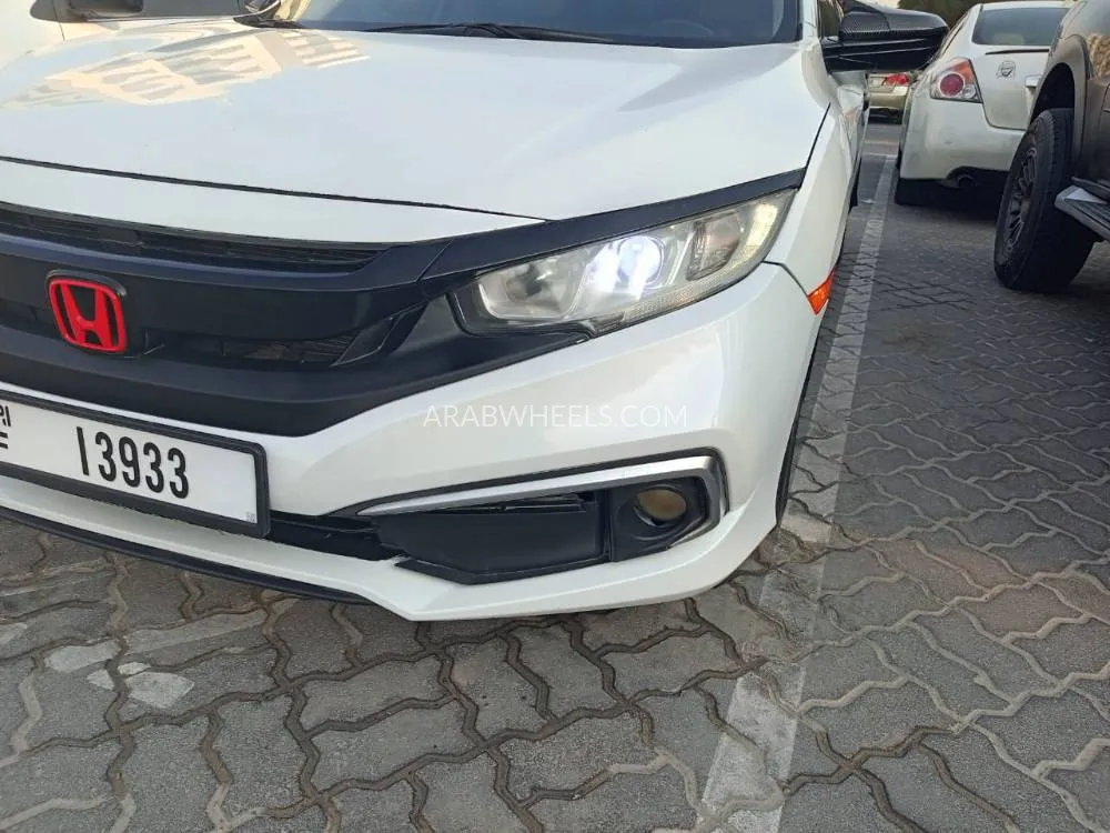 Honda Civic 2019 for Sale in Dubai Image-17