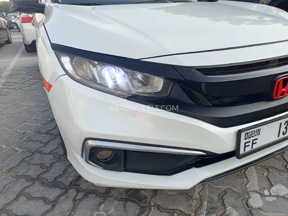 Honda Civic 2019 for Sale in Dubai Image-18