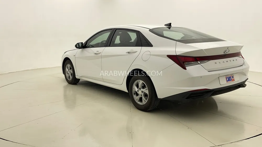 هيونداي إلنترا 2023 for Sale in دبي Image-5