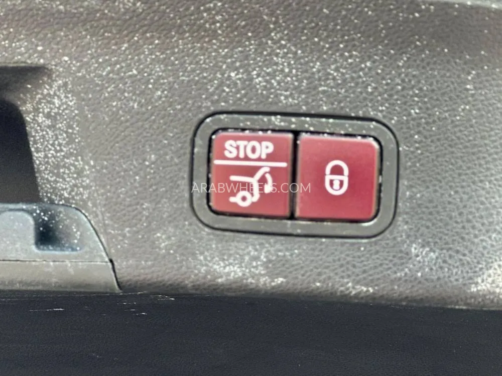 Mercedes Benz GLE Class 2017 for Sale in Dubai Image-18