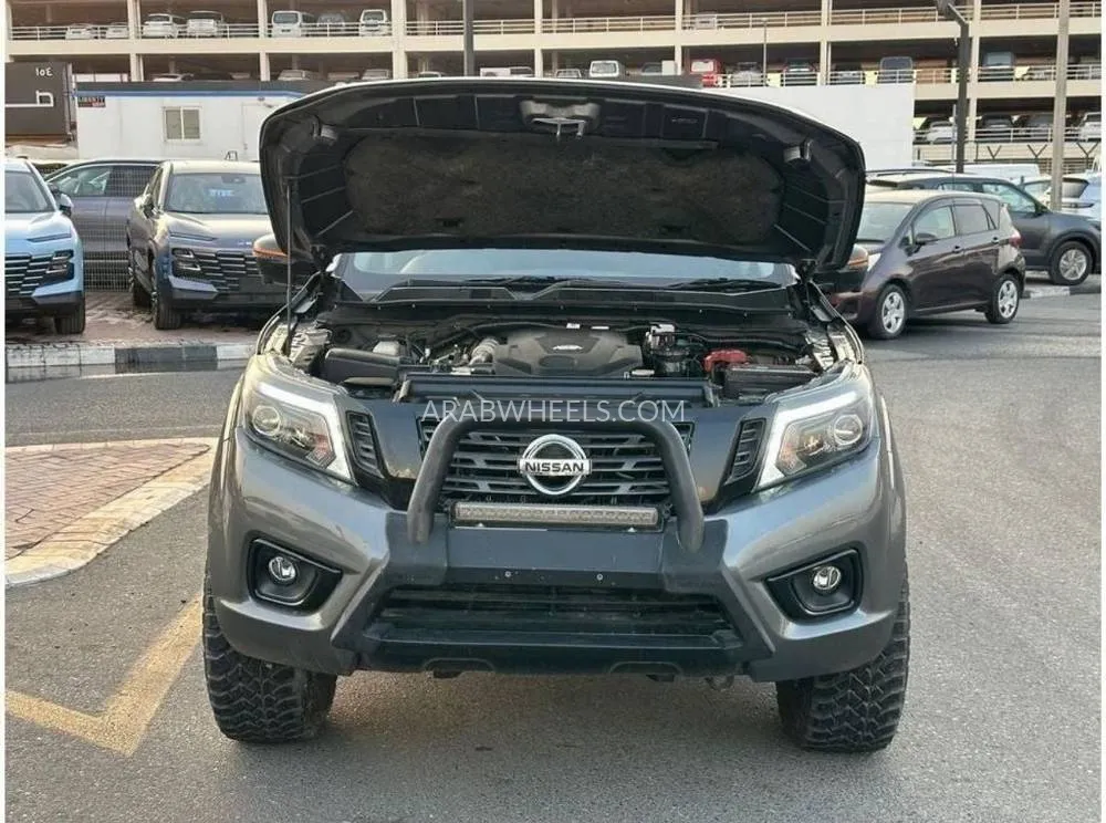 Nissan Navara 2019 for Sale in Dubai Image-7