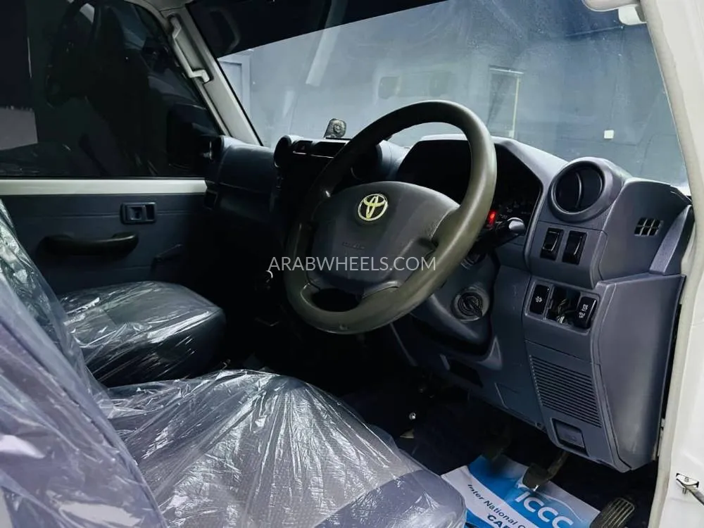 Toyota Land Cruiser 70 Series 2019 for Sale in Dubai Image-8