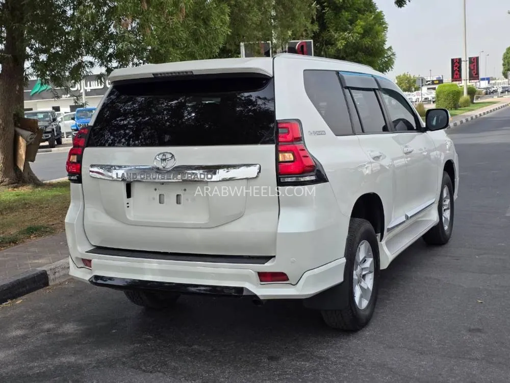 Toyota Land Cruiser Prado 2015 for Sale in Dubai Image-5