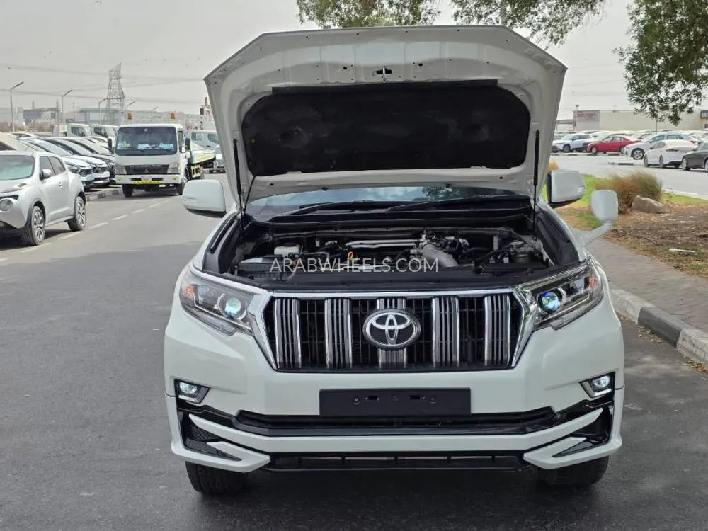 Toyota Land Cruiser Prado 2015 for Sale in Dubai Image-9