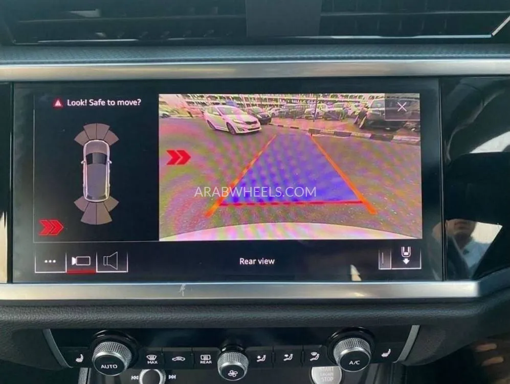 Audi Q3 2020 for Sale in Dubai Image-10