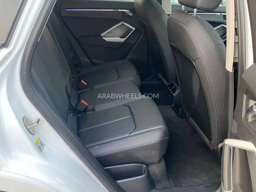 Audi Q3 2020 for Sale in Dubai Image-14