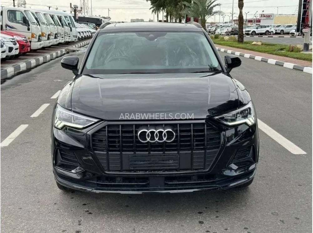 Audi Q3 2020 for Sale in Dubai Image-6