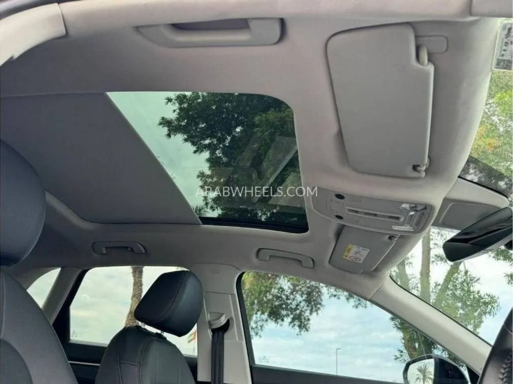 Audi Q3 2020 for Sale in Dubai Image-16