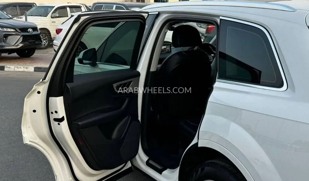 Audi Q7 2021 for Sale in Dubai Image-13
