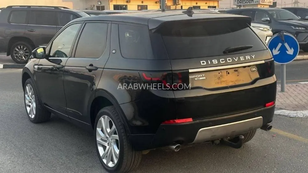 Land Rover Discovery 2015 for Sale in Dubai Image-4