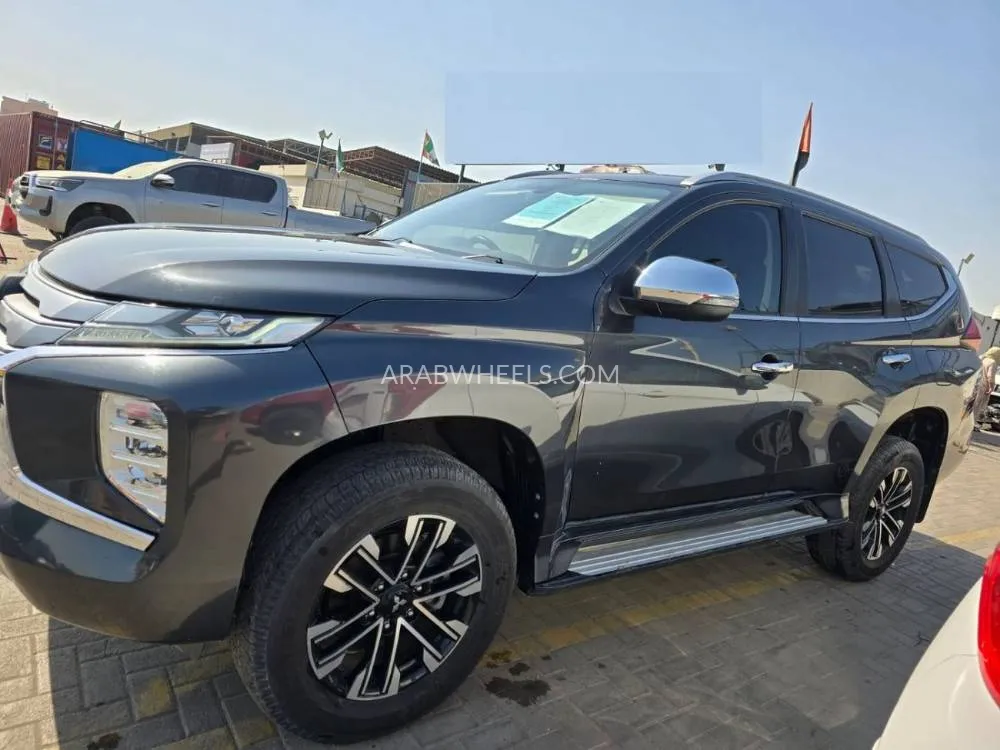 ميتسوبيشي باجيرو سبورت 2021 for Sale in دبي Image-5