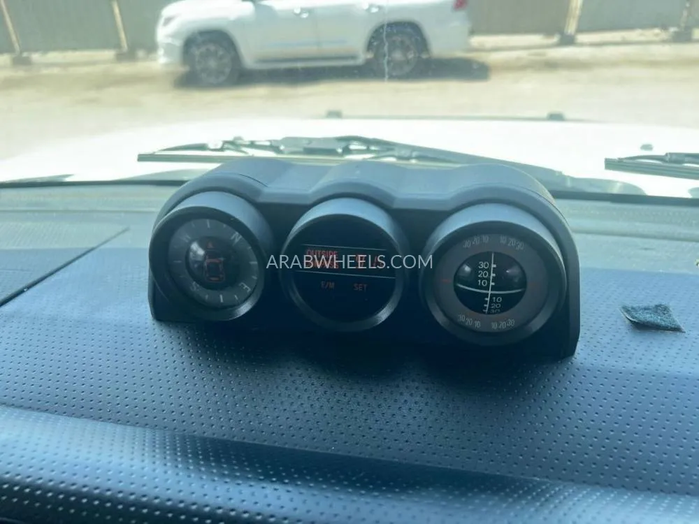 Toyota FJ Cruiser 2012 for Sale in Dubai Image-13