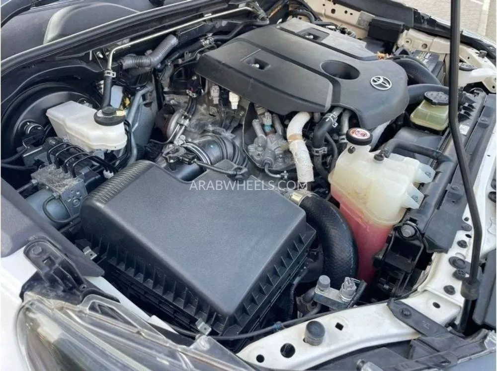 Toyota Hilux 2021 for Sale in Dubai Image-9