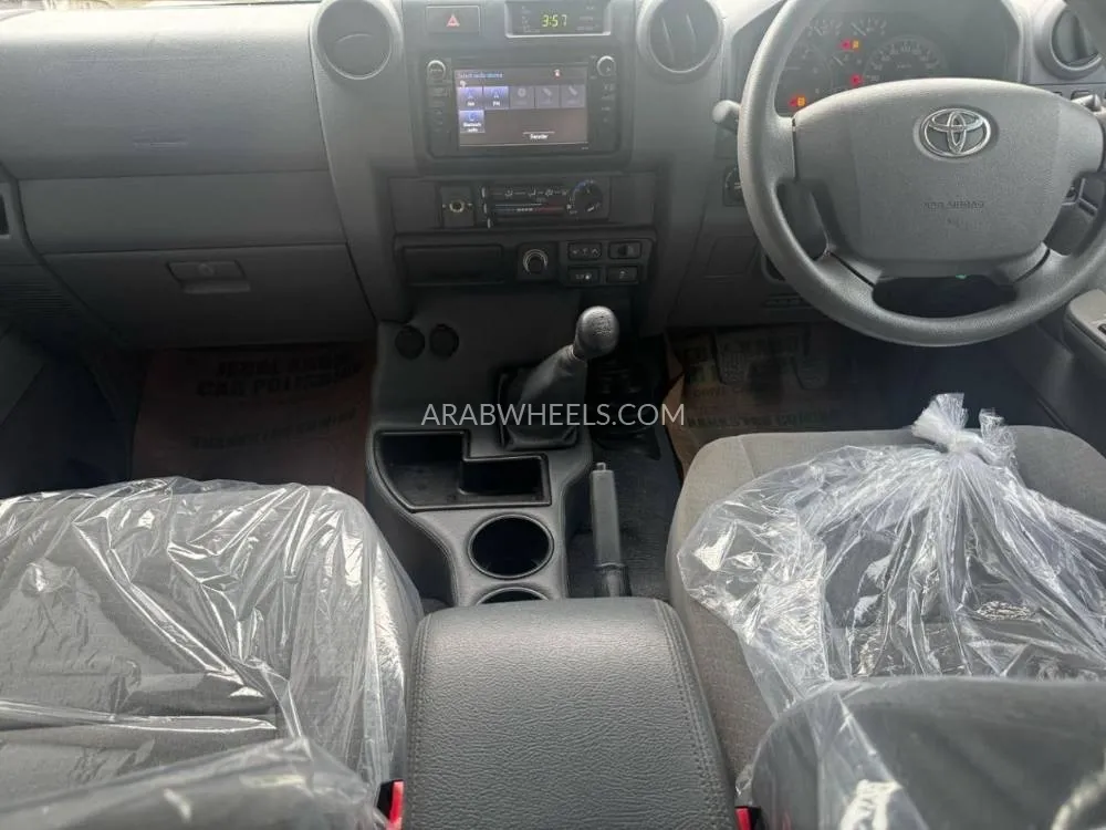Toyota Land Cruiser 70 Series 2021 for Sale in Dubai Image-11