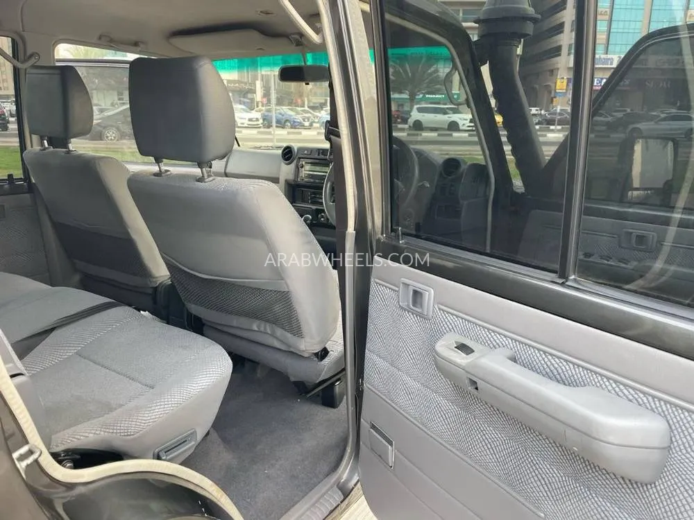 Toyota Land Cruiser 70 Series 2014 for Sale in Dubai Image-11