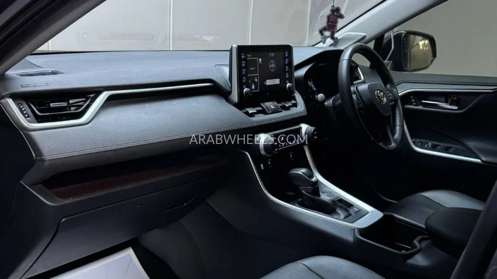 Toyota Rav4 2022 for Sale in Dubai Image-14
