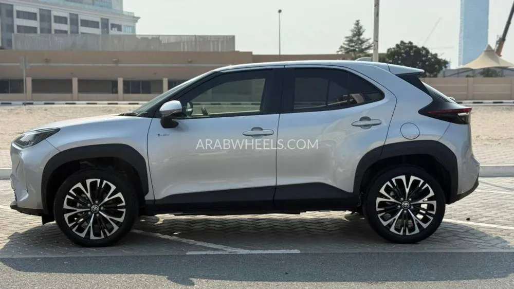 تويوتا يارس كروس 2025 for Sale in دبي Image-8