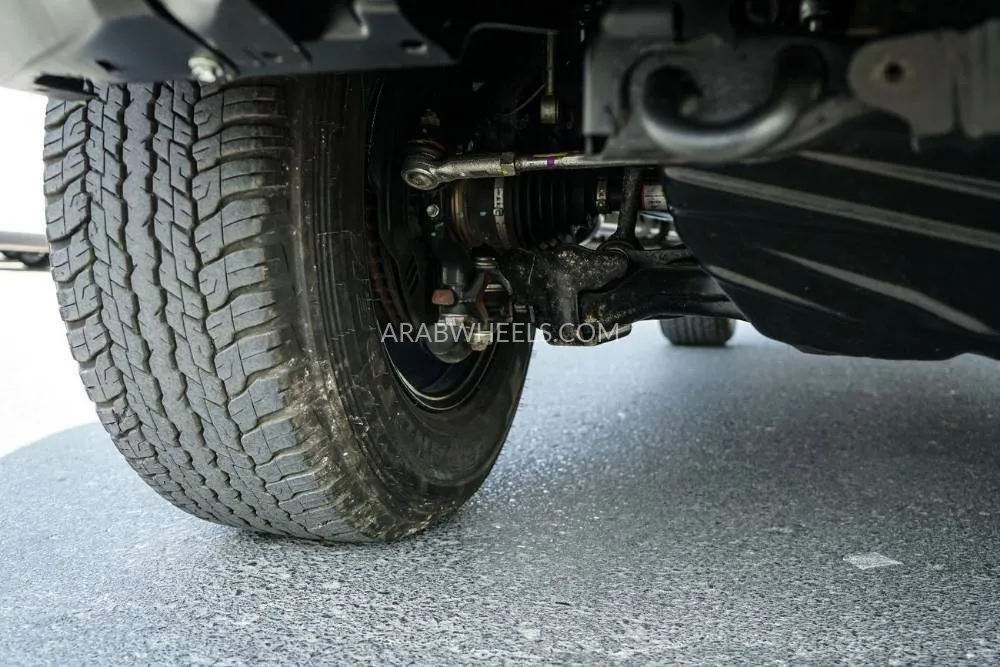 Toyota Hilux 2025 for Sale in Dubai Image-28