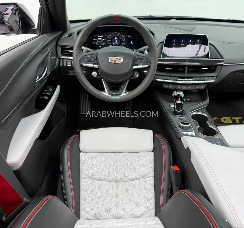Cadillac CT4 V Blackwing 2023 for Sale in Dubai Image-15