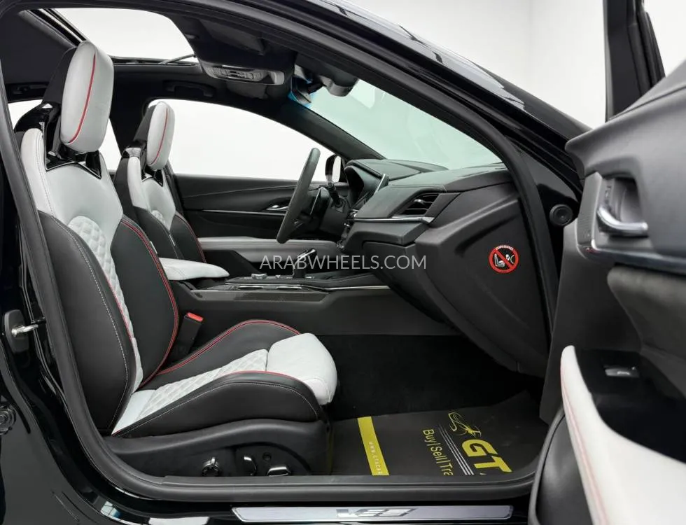 Cadillac CT4 V Blackwing 2023 for Sale in Dubai Image-29
