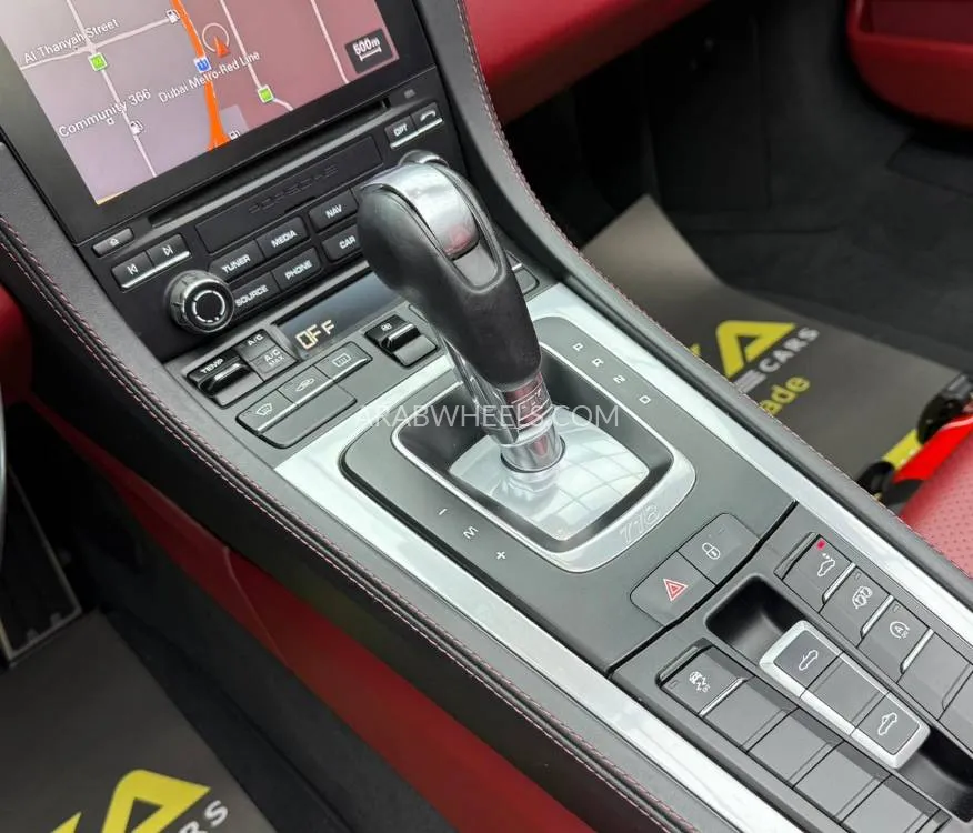 بورشه بوكستر 2018 for Sale in دبي Image-16