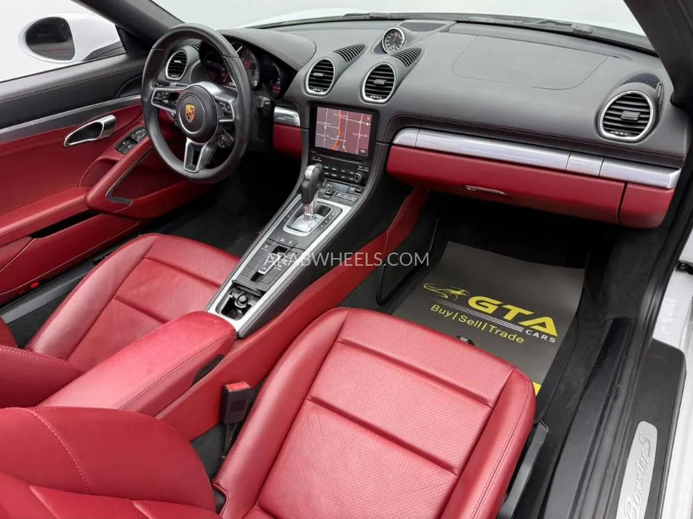 بورشه بوكستر 2018 for Sale in دبي Image-32