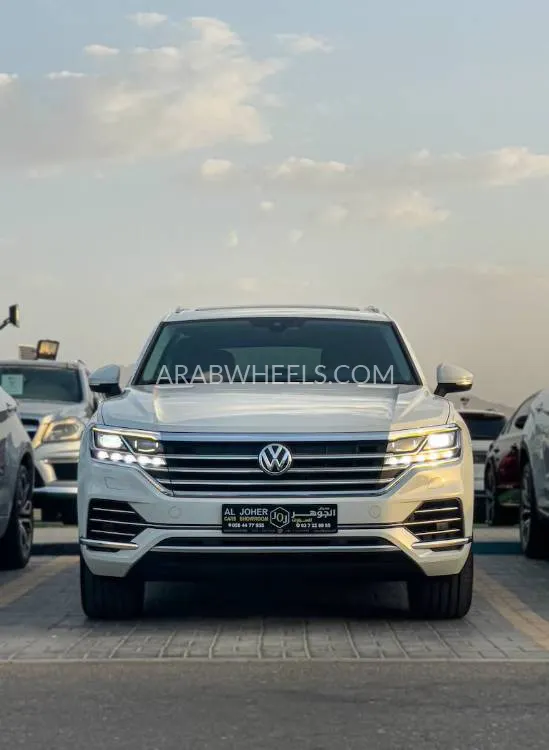 Volkswagen Touareg 2018 for Sale in Abu Dhabi Image-2