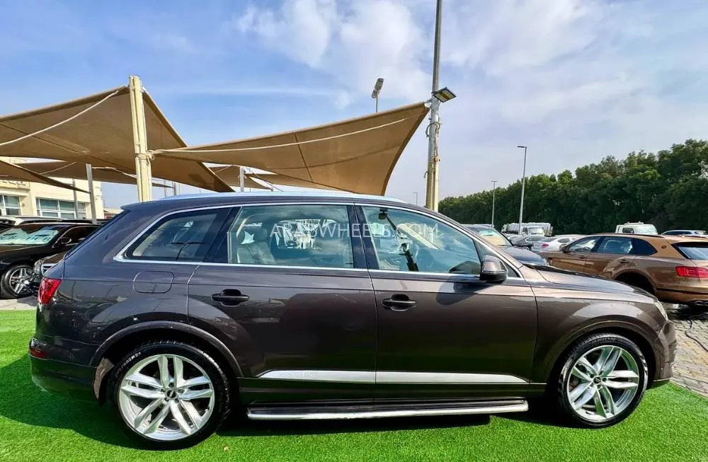 Audi Q7 2016 for Sale in Sharjah Image-10