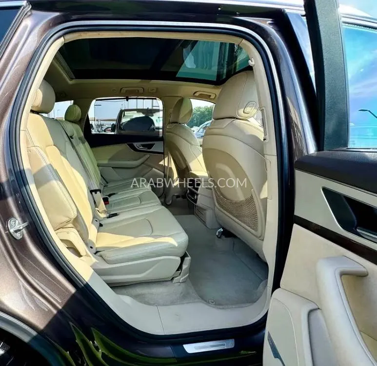 Audi Q7 2016 for Sale in Sharjah Image-17