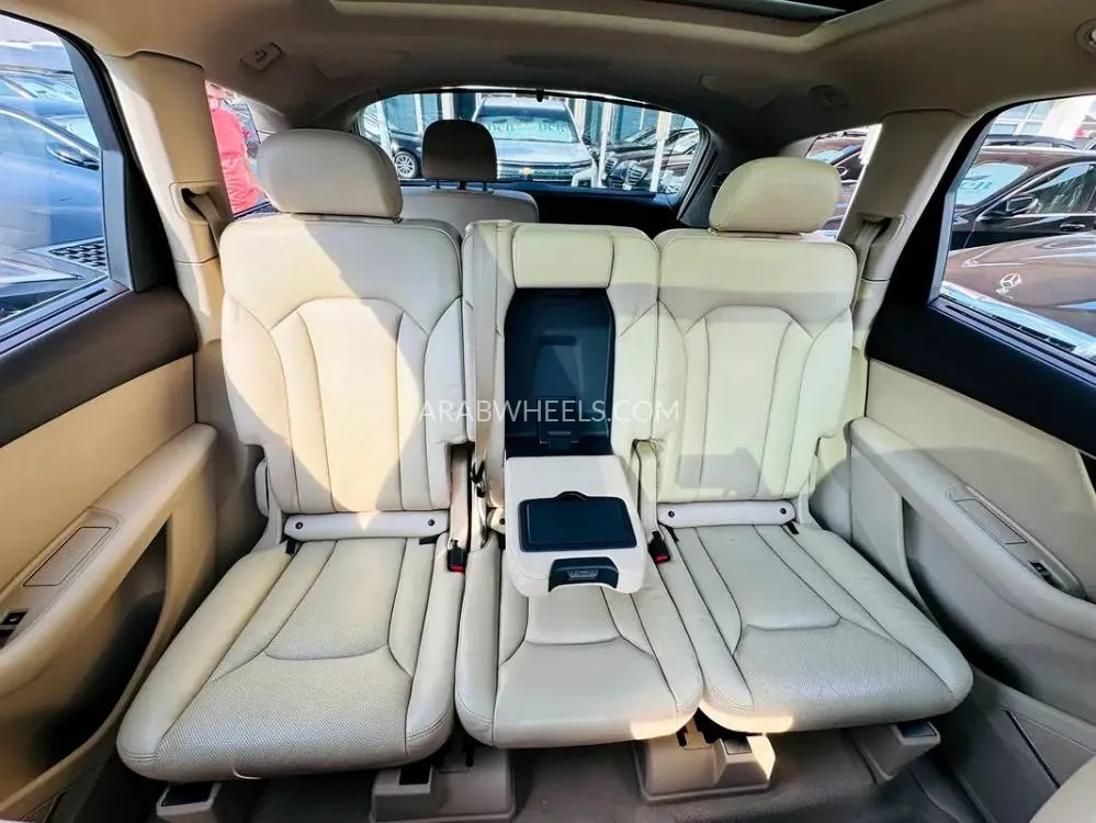 Audi Q7 2016 for Sale in Sharjah Image-18
