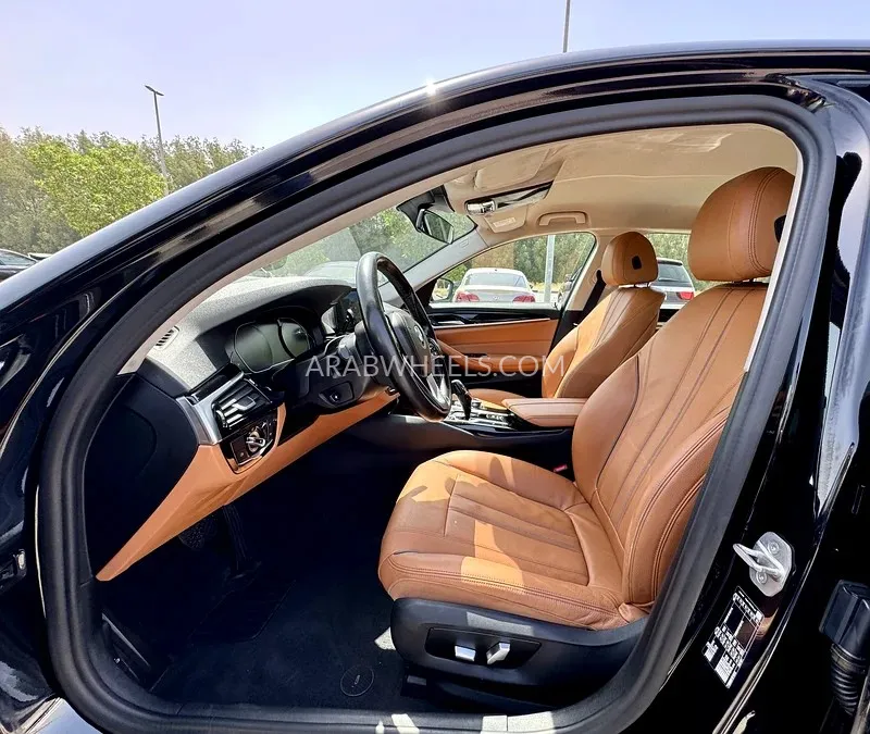 BMW 5 series 2022 for Sale in Sharjah Image-8