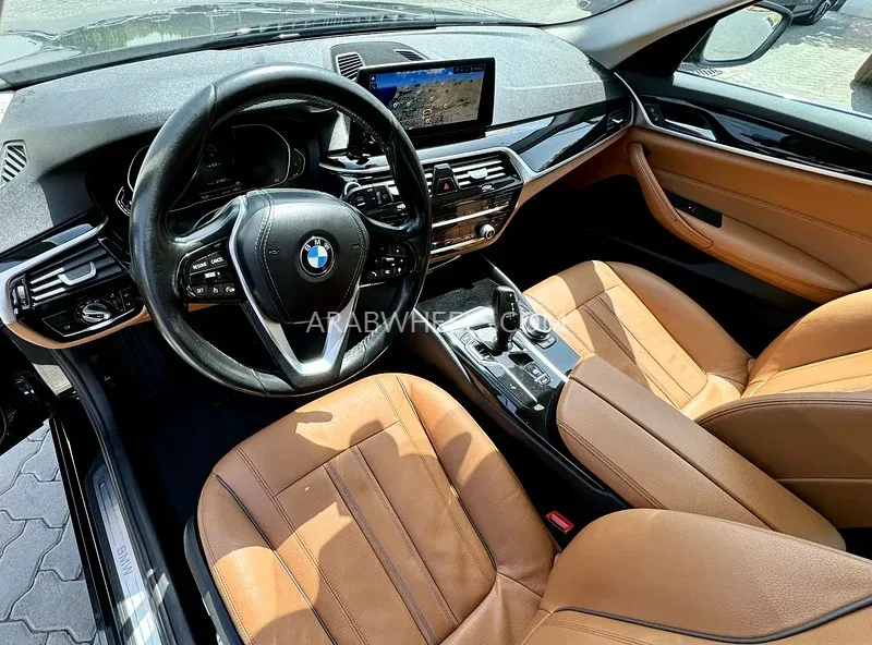 BMW 5 series 2022 for Sale in Sharjah Image-11