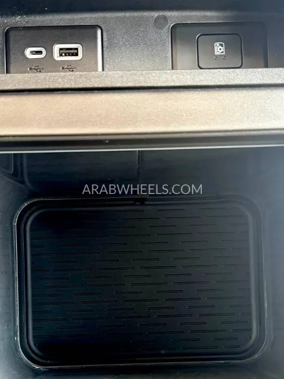 GMC Yukon 2023 for Sale in Sharjah Image-17