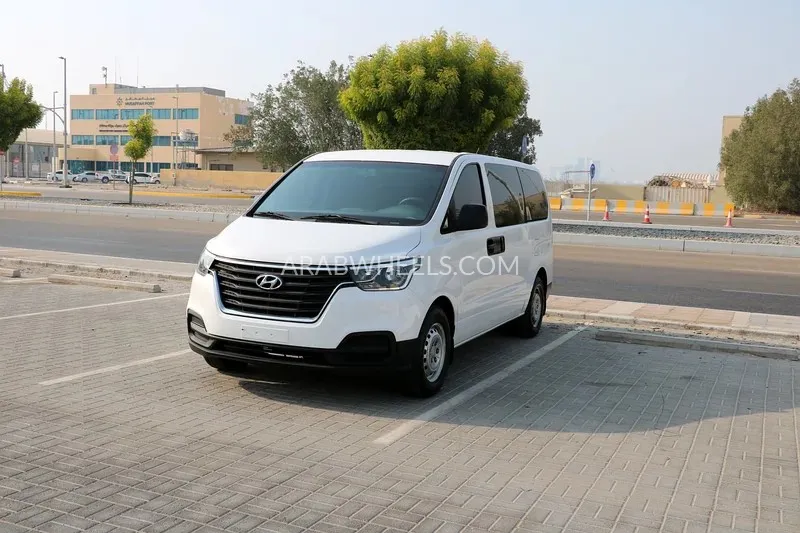 Hyundai H1 2019 for Sale in Abu Dhabi Image-8