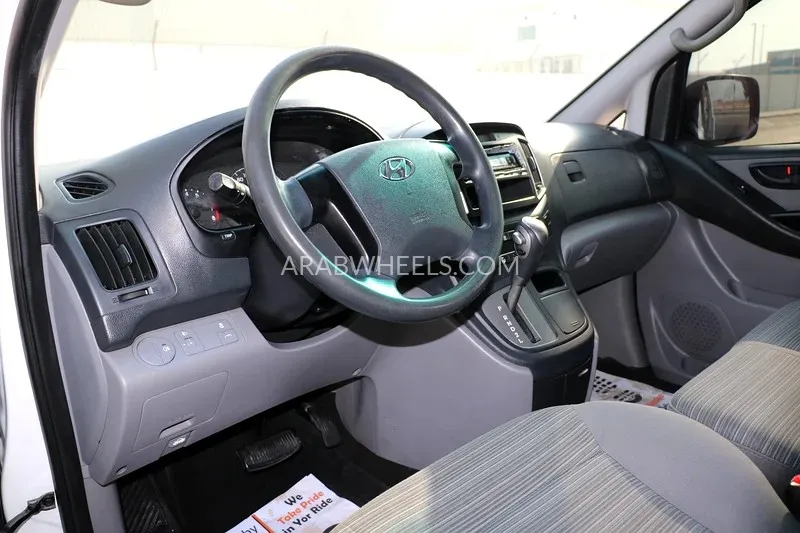Hyundai H1 2019 for Sale in Abu Dhabi Image-12