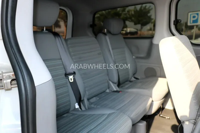 Hyundai H1 2019 for Sale in Abu Dhabi Image-14