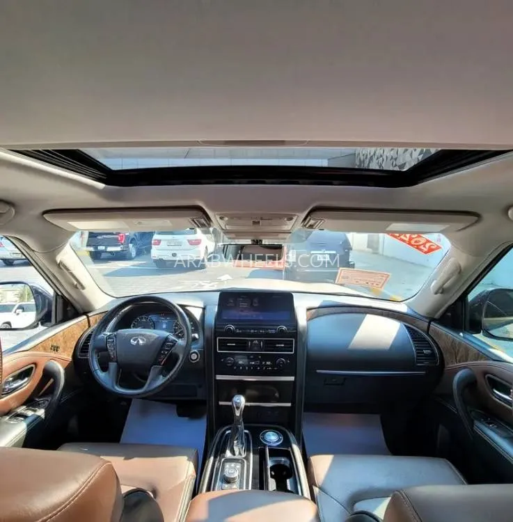 Infiniti QX80 2022 for Sale in Sharjah Image-7