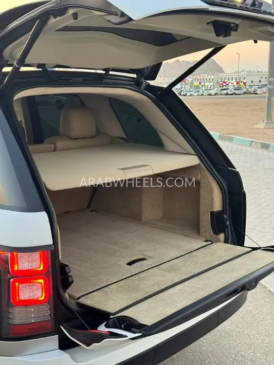 Land Rover Range Rover 2015 for Sale in Abu Dhabi Image-10