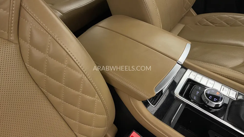 إم جي RX8 2023 for Sale in دبي Image-43