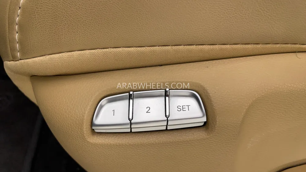 إم جي RX8 2023 for Sale in دبي Image-49