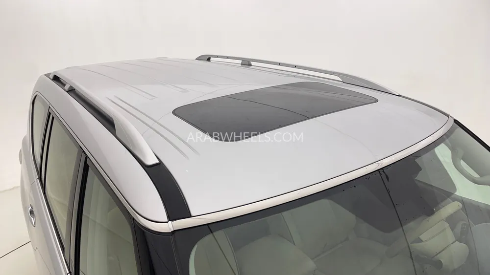 Nissan Patrol 2018 for Sale in Dubai Image-11