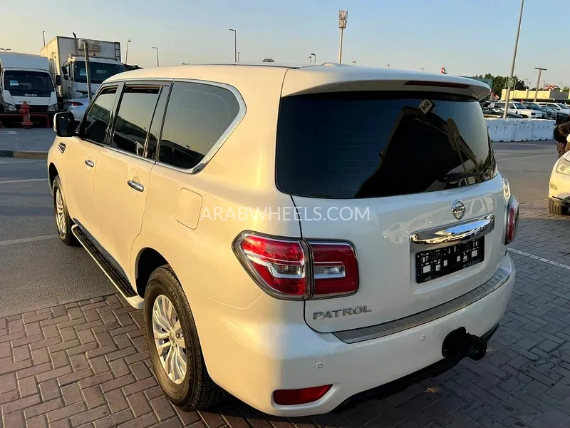 Nissan Patrol 2019 for Sale in Sharjah Image-6